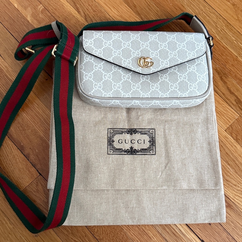 Gucci Ophidia Beige GG Crossbody with Green and Red Strap - Picture 6 of 8